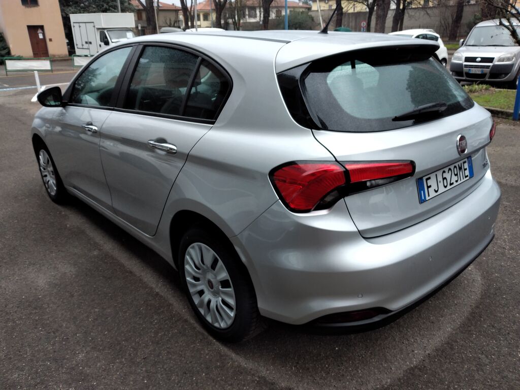 4891262  FIAT Tipo (2015--->) easy